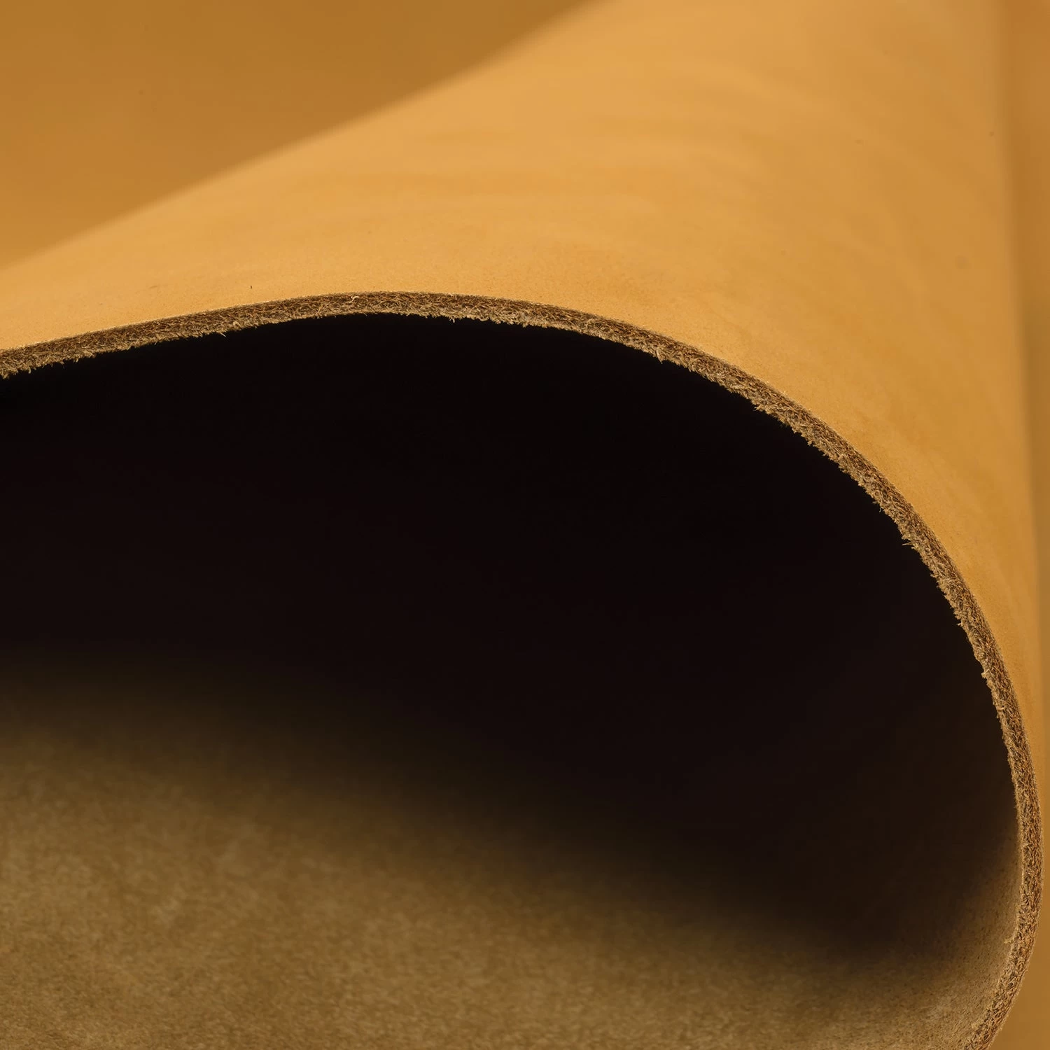 Pioneer Chrome Oil Tanned Top Grain Leather Side, 5-6 Oz 9 Pioneer Chrome Oil Tanned Top Grain Leather Side, 5-6 Oz - Image 9