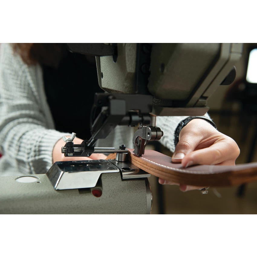 Weaver 205 Sewing Machine, Complete With Stand And Servo Motor 3 Weaver 205 Sewing Machine, Complete With Stand And Servo Motor - Image 3