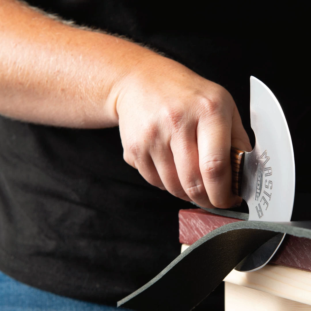 Master Tool Deluxe Round Knife, 4-7/8" 4 Master Tool Deluxe Round Knife, 4-7/8" - Image 4