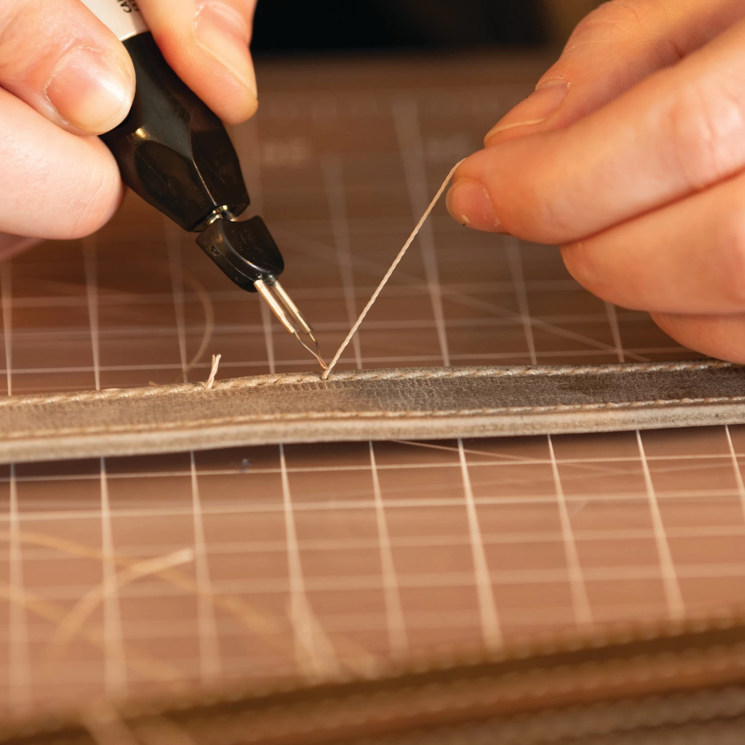 Thread Zap®II Battery-Operated Thread Burner 3 Thread Zap®II Battery-Operated Thread Burner - Image 3