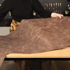 Casa Blanca Pull-Up Double Shoulders, 3-4 Oz. 25 Casa Blanca Pull-Up Double Shoulders, 3-4 Oz. -Leather Craft Shop casa5