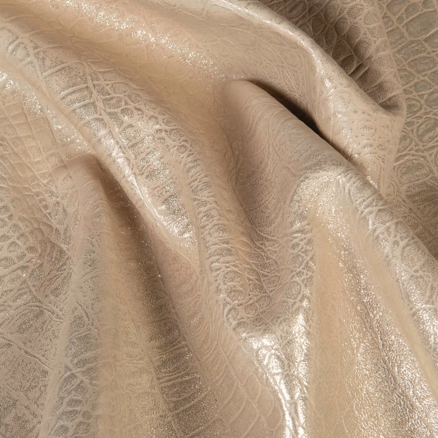 Gator-Print Lambskin, 2 Oz. 3 Gator-Print Lambskin, 2 Oz. - Image 3